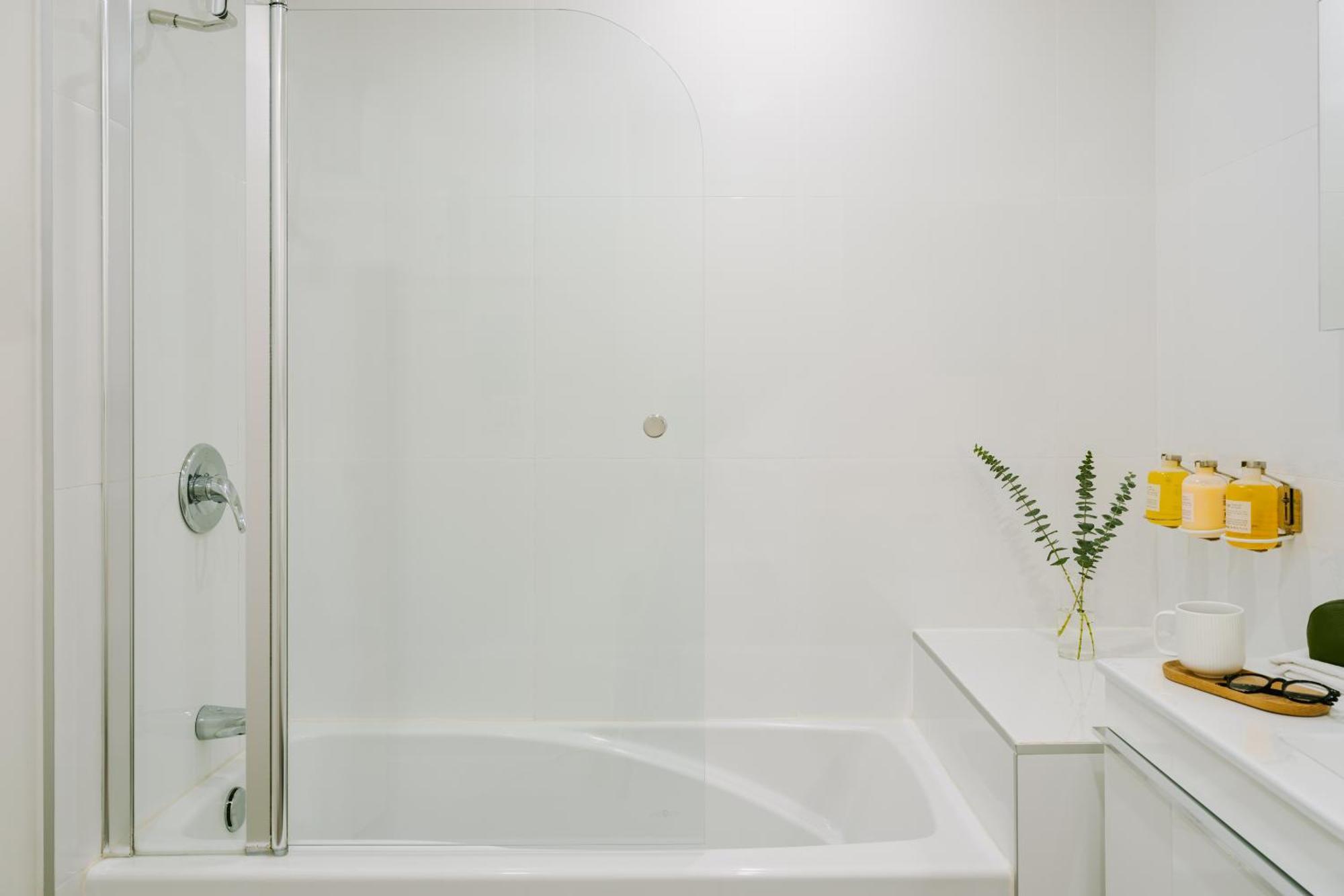 Sonder Le Guerin Aparthotel Montreal Bilik gambar